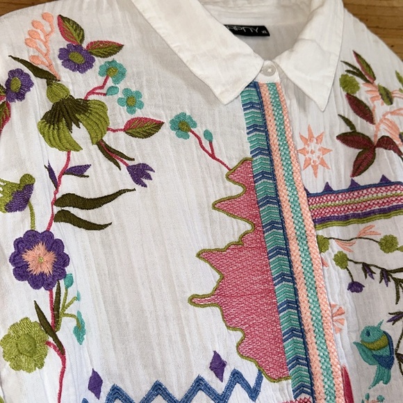 AP.NY New York Embroidered Floral Birds Embroidery Button Front Blouse Top Gauze - Picture 2 of 12